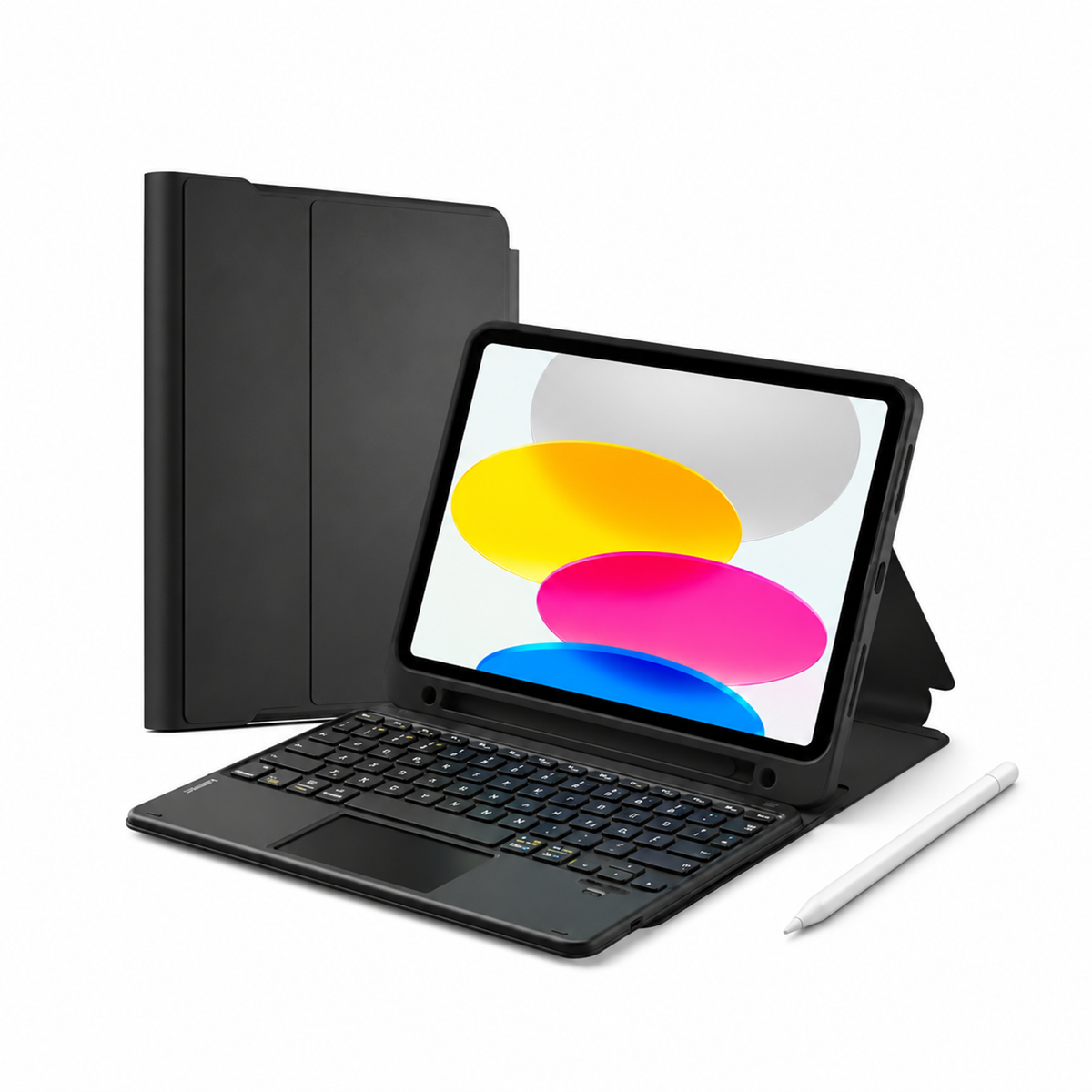 Apple iPad mit schwarzer Tastaturhülle und weißem Apple Pencil USB-C.